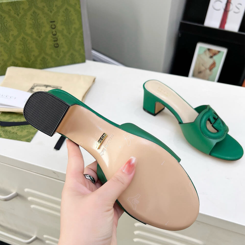 GUCCI Women s Interlocking G slide sandal