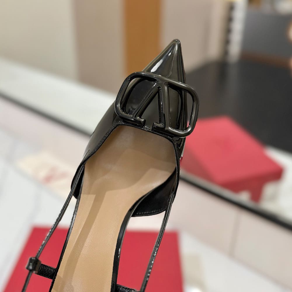 VALENTINO VLOGO SIGNATURE patent leather lace-up high heels (heel height 8 cm)