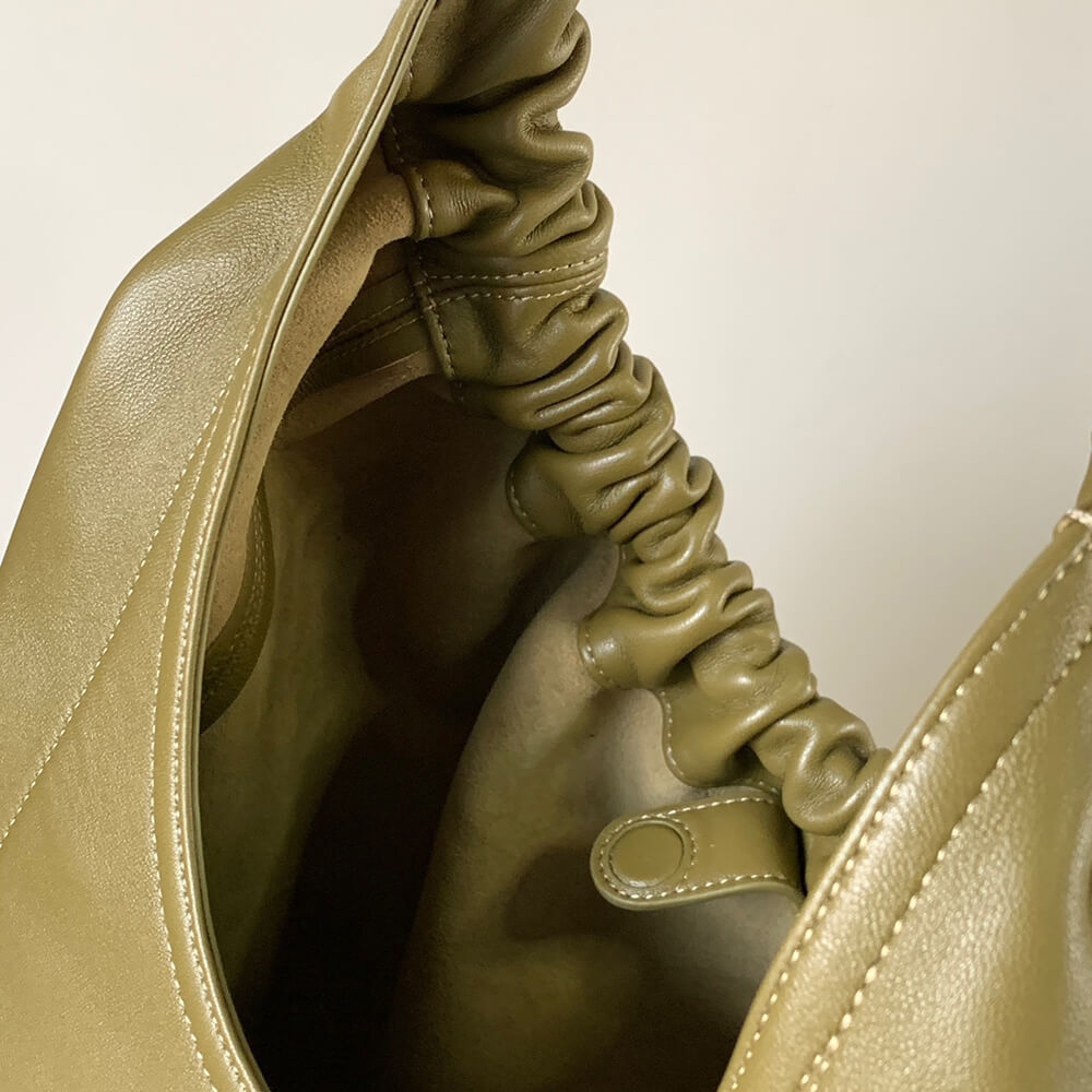 Loewe Medium Squeeze bag in nappa lambskin