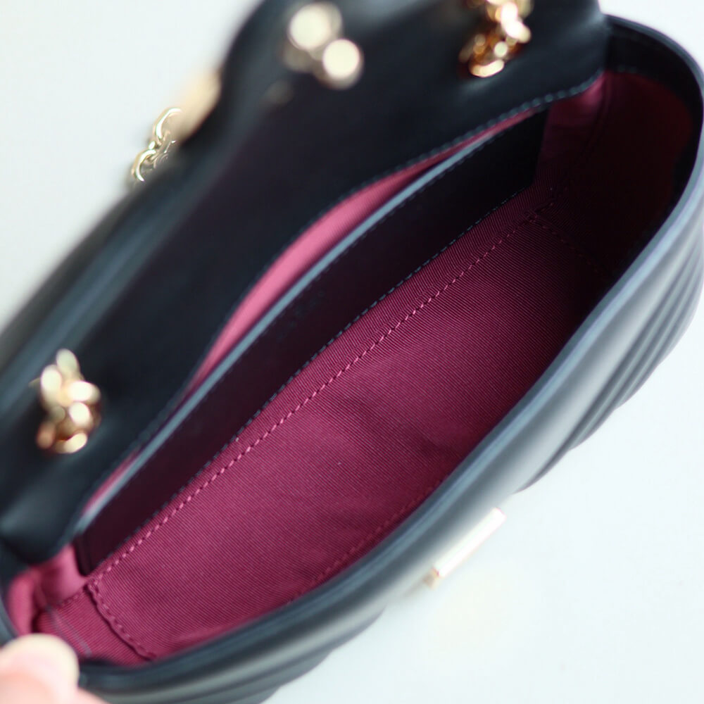 NEW GG Marmont small shoulder bag