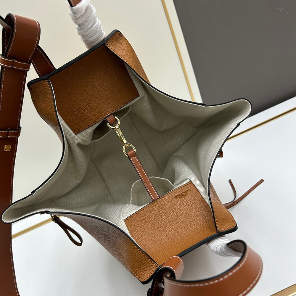 Small Hammock bag in soft grained calfskin