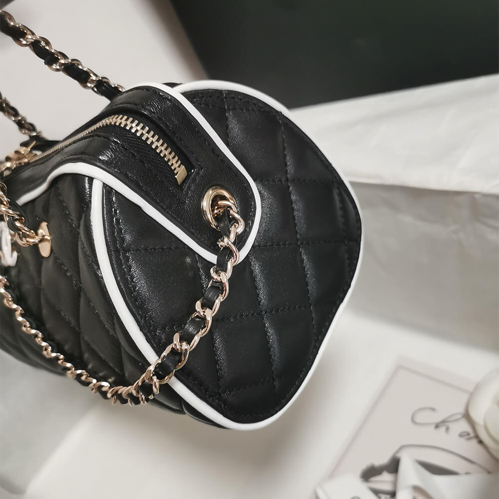 CHANEL Clutch with Chain(HIGH-END GRADE)