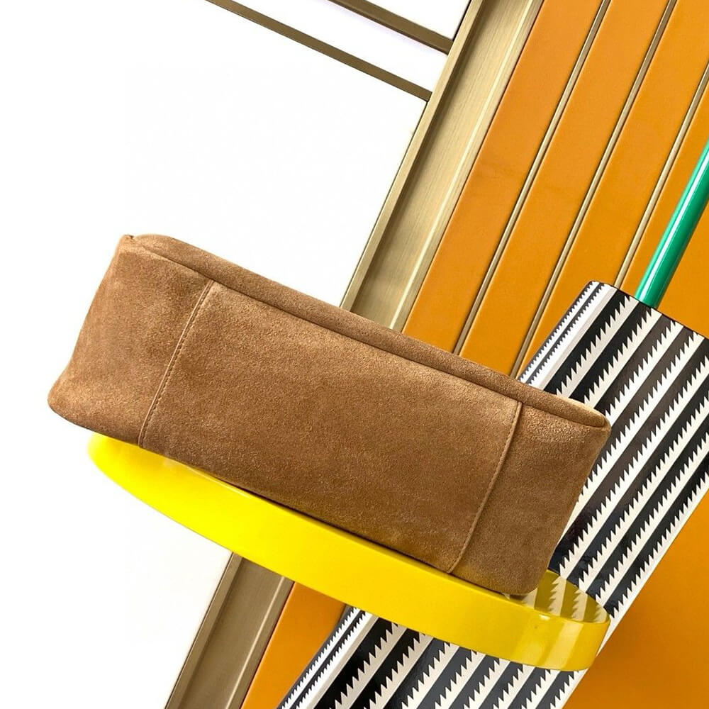 YSL LE 5 �� 7 supple SUEDE LARGE