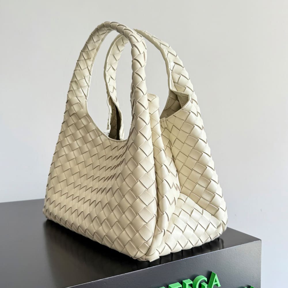 Bottega Veneta Medium Campana(HIGH-END GRADE)